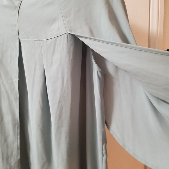 caped button front collar blouse - Picture 6 of 8